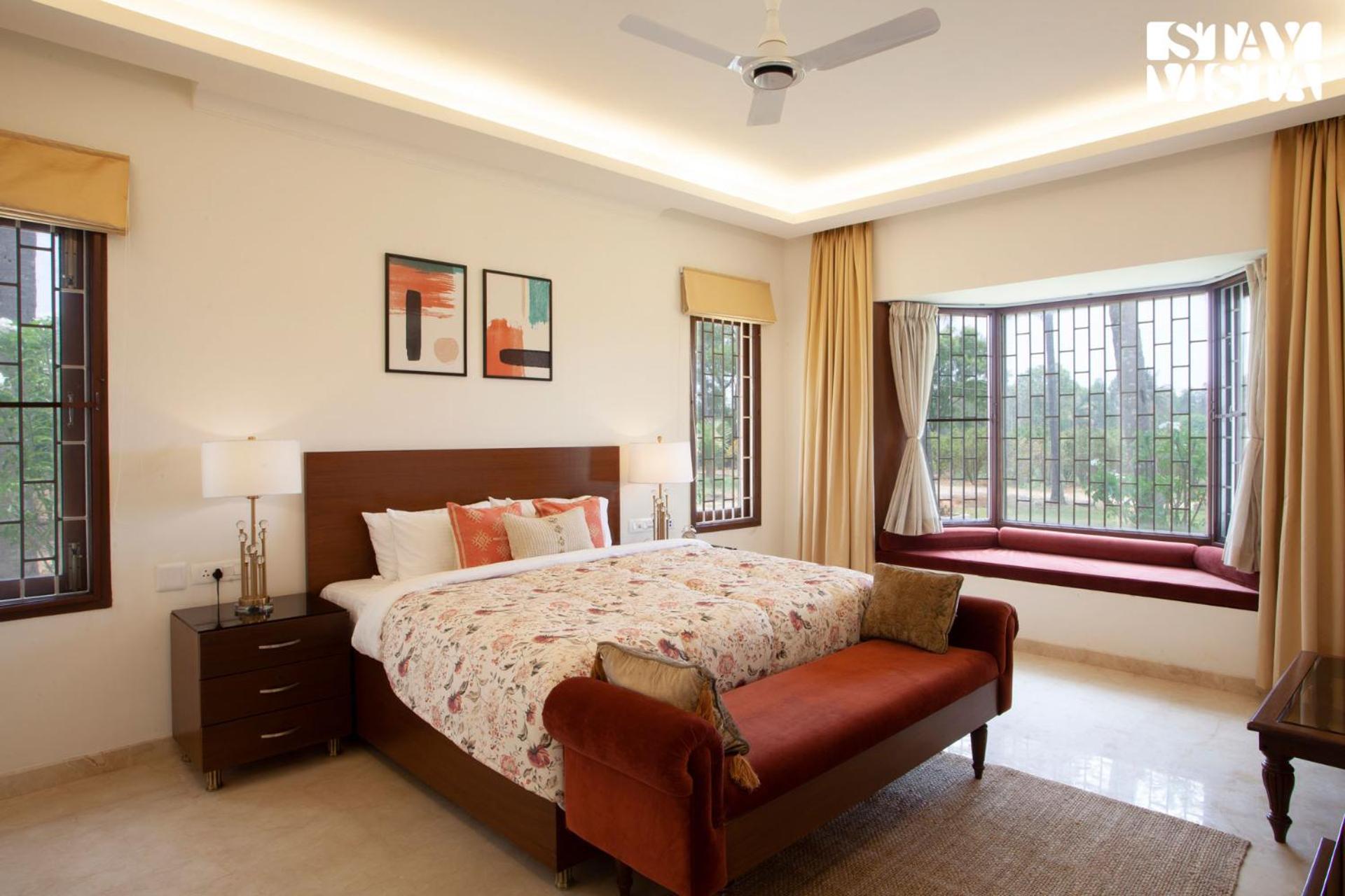 Stayvista At Silver Oak Farm - Breakfast Included Bangalore Ngoại thất bức ảnh