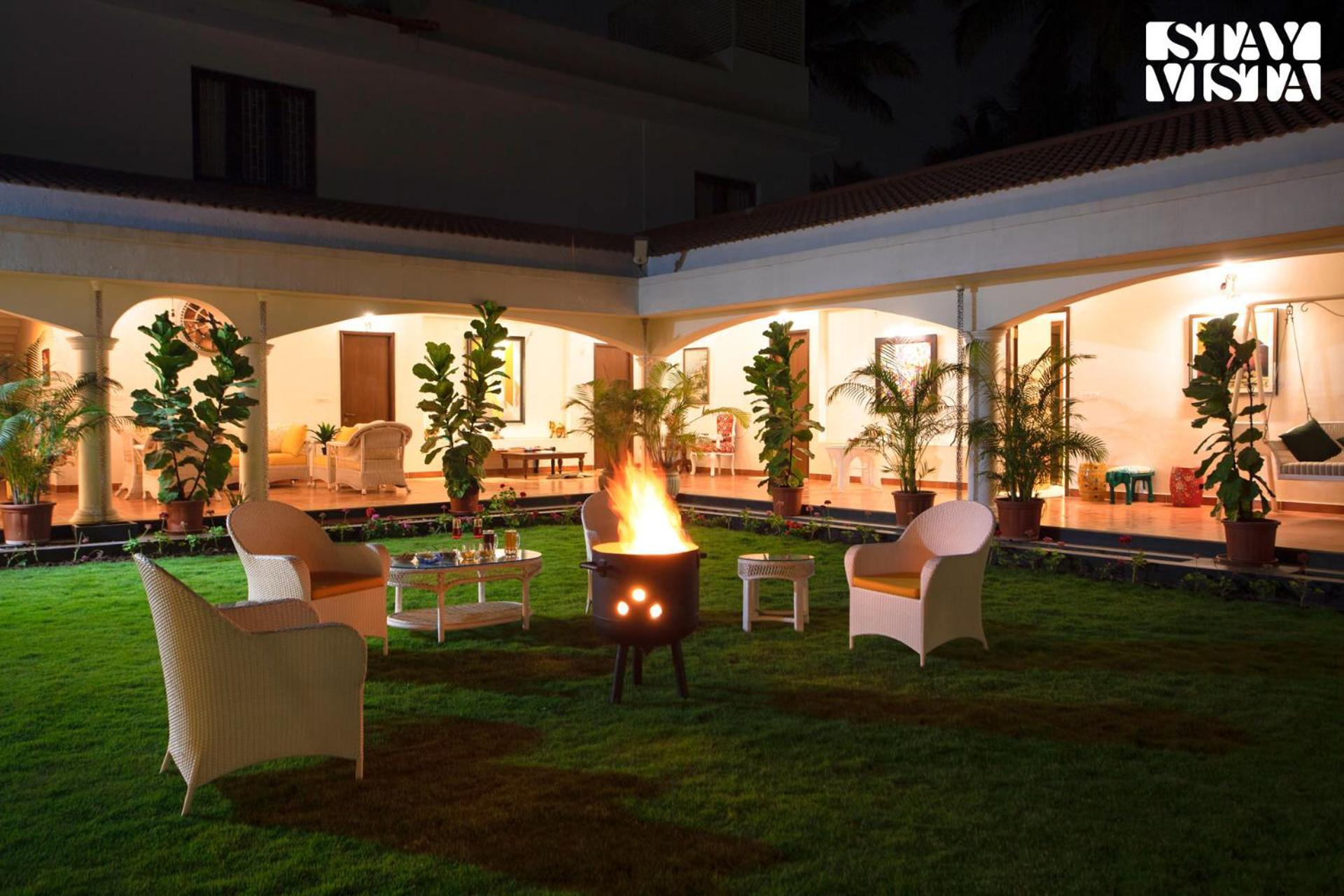 Stayvista At Silver Oak Farm - Breakfast Included Bangalore Ngoại thất bức ảnh